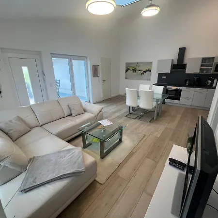 Apartment 2-zimmerwohnung Mit Balkon